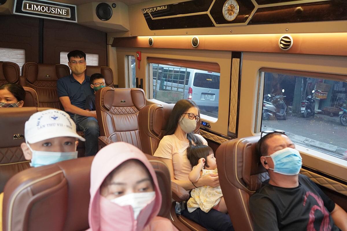 xe-limousine-ha-noi-ninh-binh-chat-luong-cao